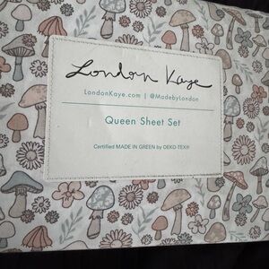 London Kaye queen  Sheet Set with Floral and Mushroom Design